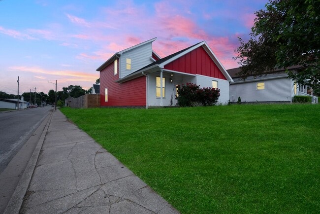 property at 1528 16th Ave N