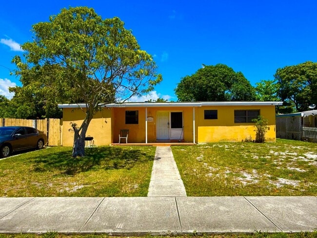 property at 261 NE 40th St