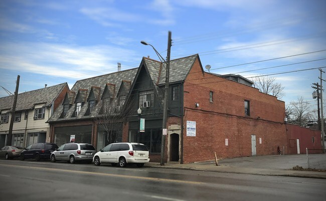 1000-1008 Parsons Ave