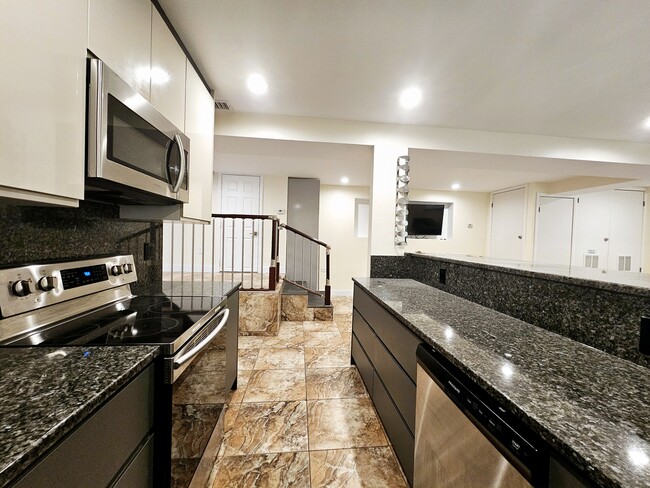 property at 25 Saint Marys Ct