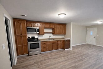 455 S 6th St in Caseyville, IL - Building Photo - Building Photo