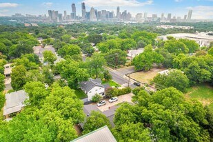 1104 Kinney Ave in Austin, TX - Building Photo