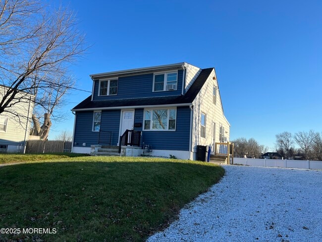 324 Fairfield Ave