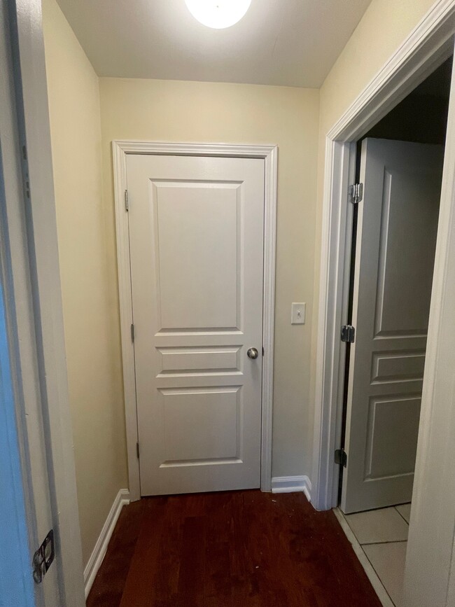 3831 Cherokee Woods Way, Unit 206 in Knoxville, TN - Building Photo - Building Photo