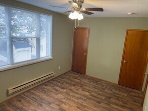 2713 S Alder St, Unit 2nd Floor in Philadelphia, PA - Building Photo - Building Photo