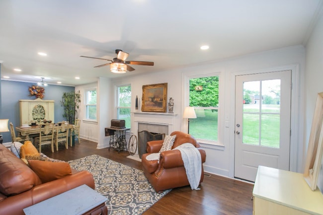 2314 Deerwood Rd in Nashville, TN - Building Photo - Building Photo