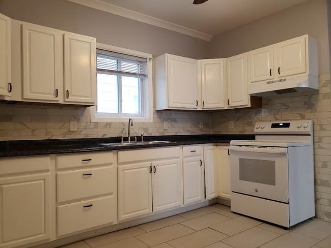 property at 17 Gray St
