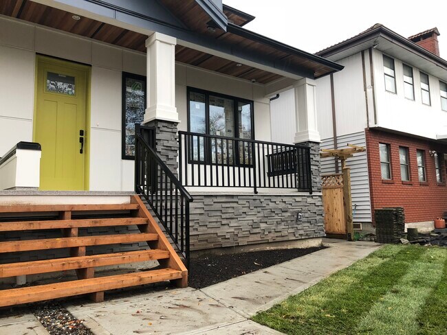 5431 Slocan St in Vancouver, BC - Building Photo - Building Photo
