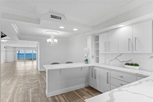 1173 Hillsboro Mile in Hillsboro Beach, FL - Building Photo