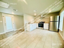 1916 Cupples Rd in San Antonio, TX - Building Photo