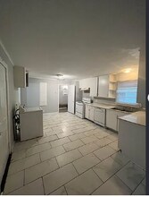 128 W Northside Dr in Jackson, MS - Building Photo - Building Photo