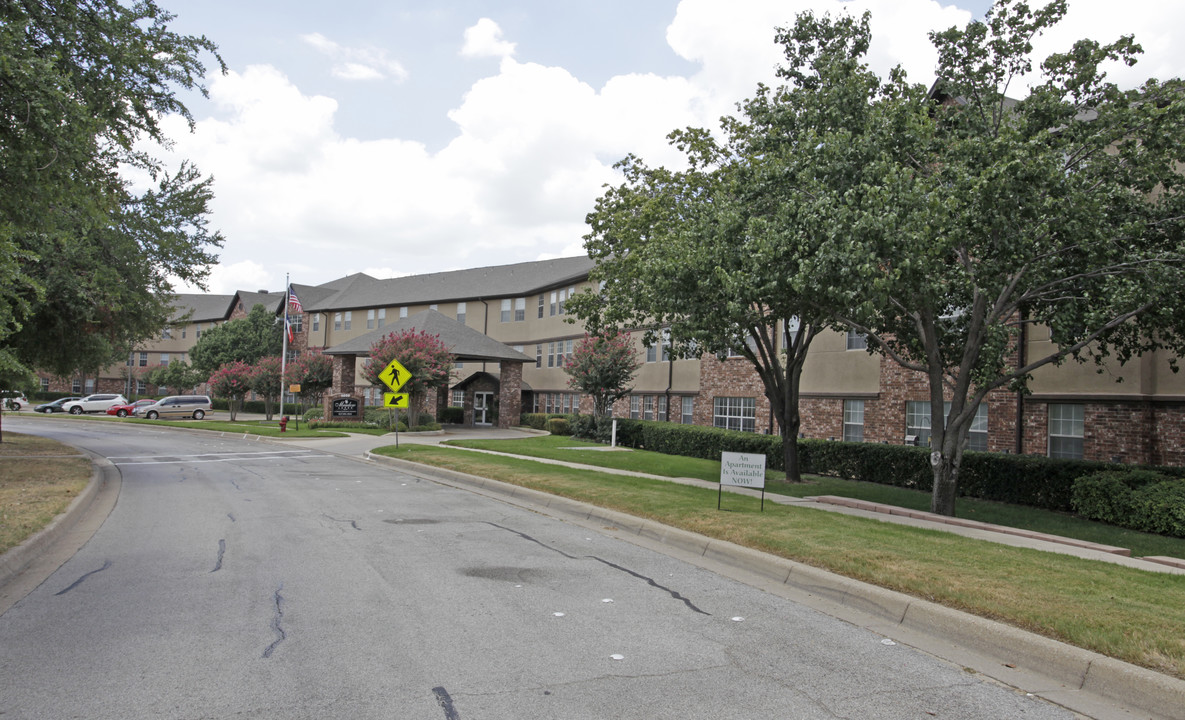 Morada Meadow Lakes in North Richland Hills, TX - Building Photo