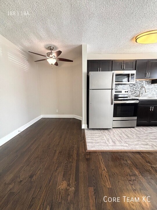 1311 W 44th Terrace in Kansas City, MO - Building Photo