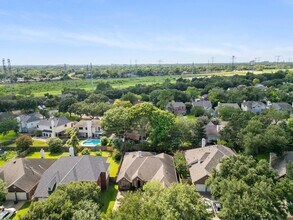 4503 Summer Lakes in Sugar Land, TX - Building Photo - Building Photo