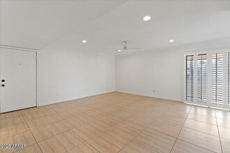 5203 N 24th St in Phoenix, AZ - Building Photo - Building Photo