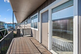 17924 SE Division St in Portland, OR - Building Photo - Building Photo