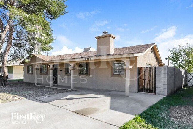 2012 W Solano Dr in Phoenix, AZ - Building Photo - Building Photo
