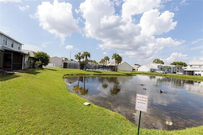 5305 Abinger Ct in Tampa, FL - Building Photo - Building Photo