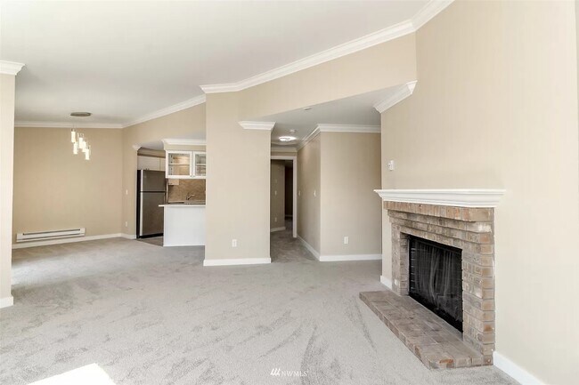 23410 18th Ave S, Unit D301