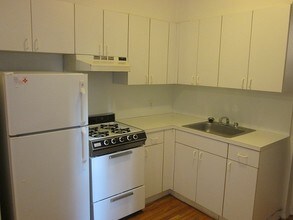 1435 1st Avenue-Unit -#RS5 in New York, NY - Building Photo - Building Photo