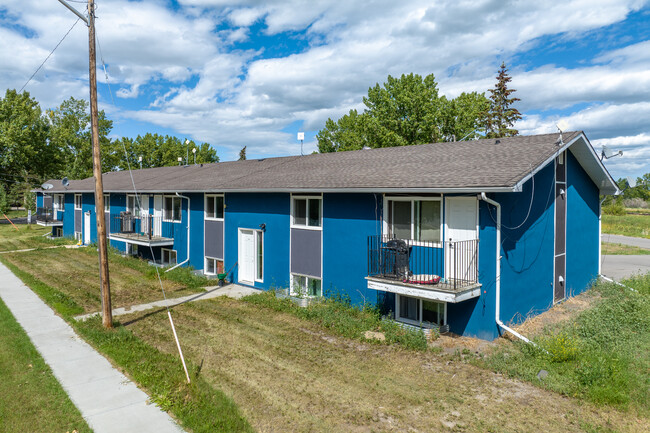 716 Crescent Dr in Beiseker, AB - Building Photo - Building Photo