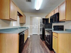 249 Longleaf Cir in Pooler, GA - Foto de edificio - Building Photo