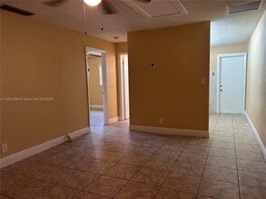 5200 NW 17th Ct in Lauderhill, FL - Building Photo - Building Photo