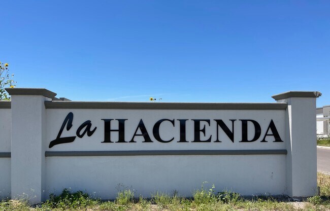 La Hacienda in Alton, TX - Building Photo - Other