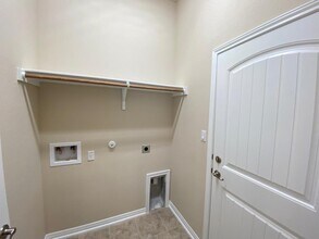162 Rains in Kyle, TX - Building Photo - Building Photo