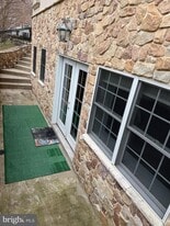 2964 Wilson Ave in Oakton, VA - Building Photo