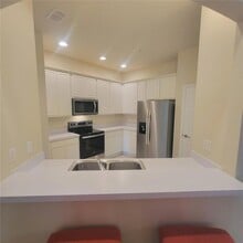 3351 Whitestone Cir, Unit 105 in Kissimmee, FL - Building Photo - Building Photo