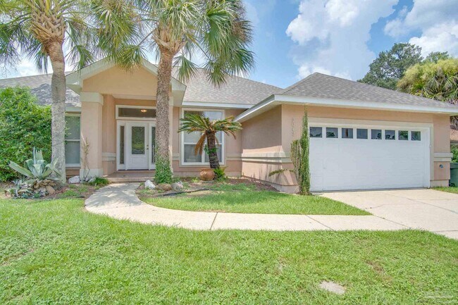 2042 Hamilton Crossing Dr in Gonzalez, FL - Building Photo - Building Photo