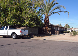 5916 W Keim Dr in Glendale, AZ - Building Photo - Building Photo