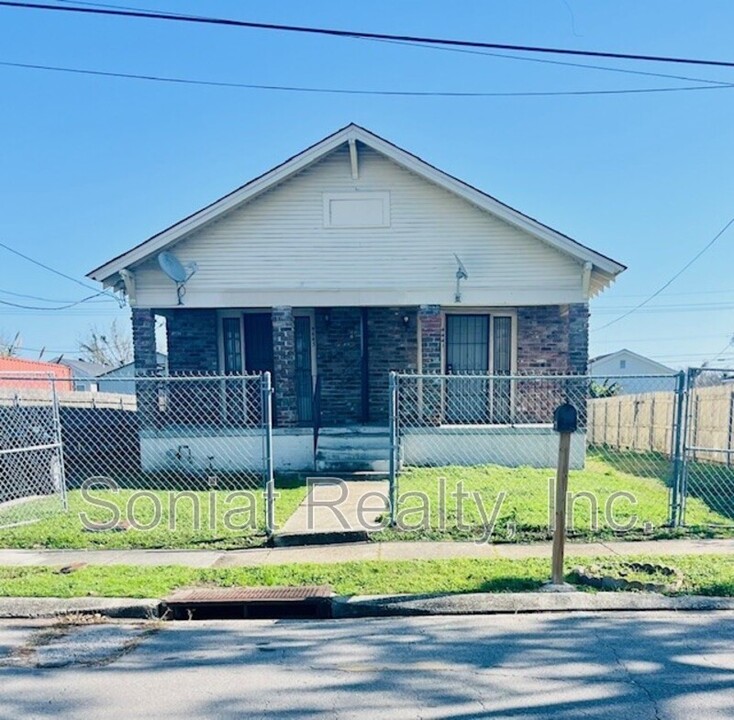 4441 Reynes St in New Orleans, LA - Building Photo