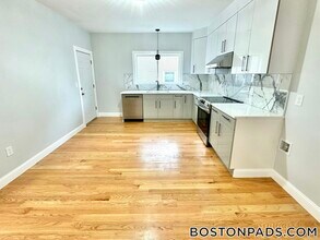 190 Hillside St in Boston, MA - Building Photo - Building Photo