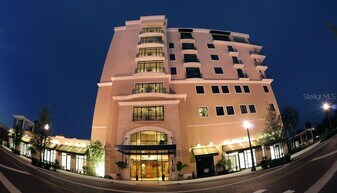 111 E Monument Ave in Kissimmee, FL - Building Photo