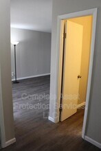 7019 Van Buren Ln in Merrillville, IN - Building Photo - Building Photo