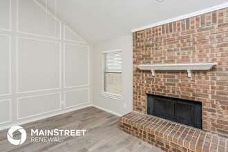 3652 Village Green Dr in Grand Prairie, TX - Building Photo - Building Photo