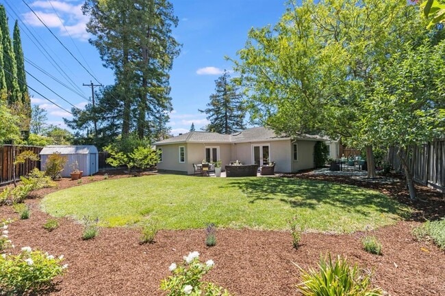 831 Bruce Dr in Palo Alto, CA - Building Photo - Building Photo