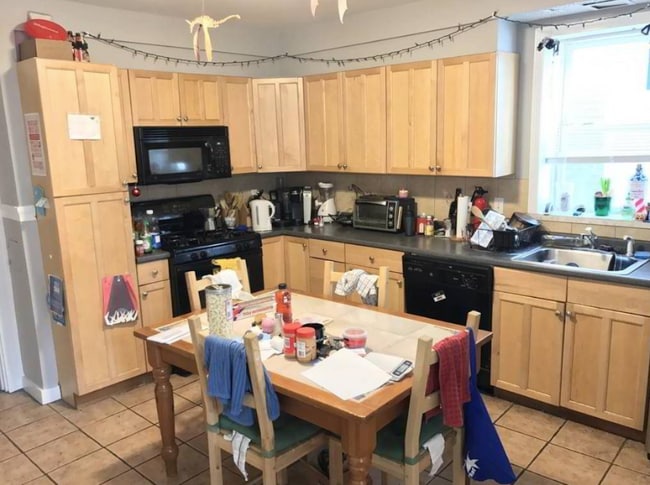 11 Carmel St, Unit 1B