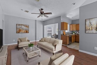 12326 Kings Chase Dr in Houston, TX - Building Photo - Building Photo