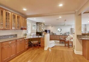 10922 S Tripp Ave in Oak Lawn, IL - Building Photo