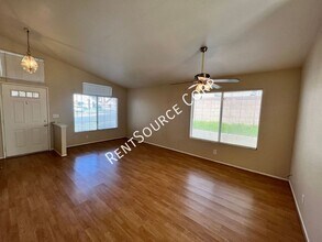 3424 Amber St in Rosamond, CA - Building Photo - Building Photo