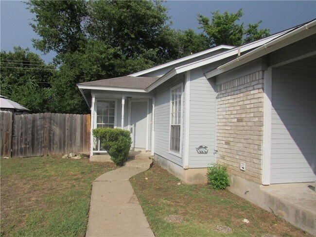 2129 Andover Dr in Round Rock, TX - Building Photo - Building Photo