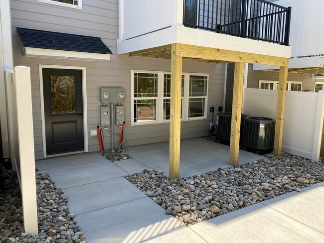 2421 Anlee Rd, Unit B in Crozet, VA - Building Photo - Building Photo