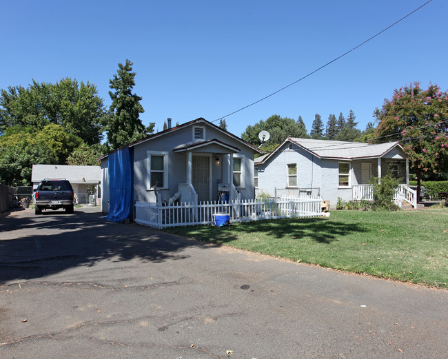 343-345 Woodbridge in Yuba City, CA - Building Photo - Building Photo