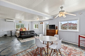 1303 N Atlantic Ave in Daytona Beach, FL - Building Photo - Building Photo
