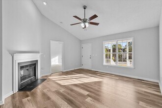 3011 Butterwood Dr in Jamestown, NC - Building Photo - Building Photo