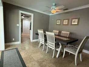 283 Forest Hills Blvd in Naples, FL - Building Photo - Building Photo