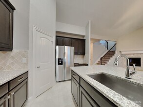 11344 Live Oak Creek Dr in Fort Worth, TX - Building Photo - Building Photo